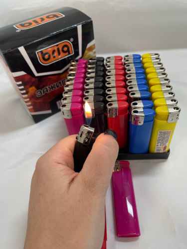 Зажигалка пьезо одноразовая с регулировкой пламени, глянцевая, 5 цветов под логотип В577 Paint