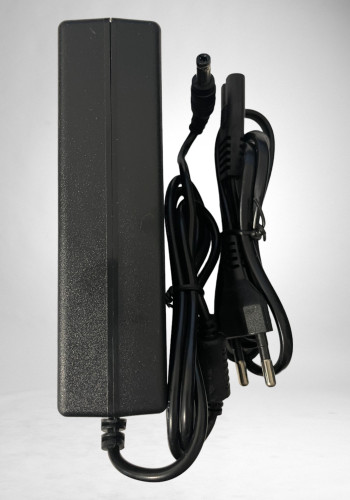 Блок питания 24В / 3A LX-2403 (разъем5.5x2.5) импульсный адаптер (вход 220В)