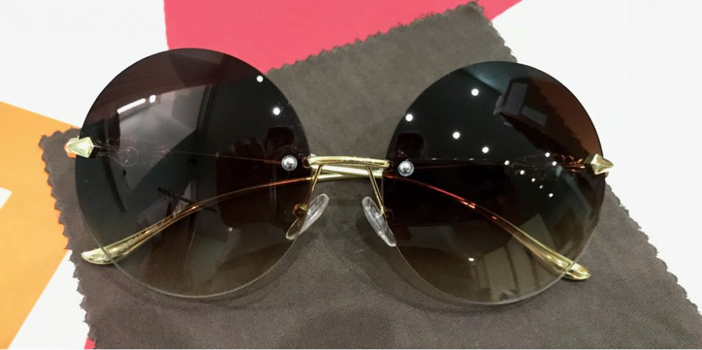 Солнцезащитные очки 7018