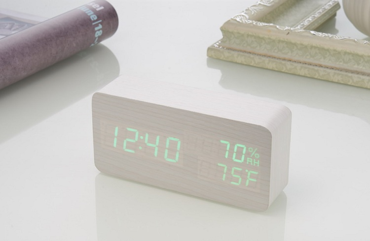 Часы деревянные настольные электронные VST-862S