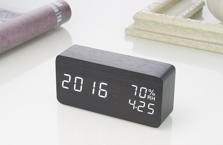 Часы деревянные настольные электронные VST-862S